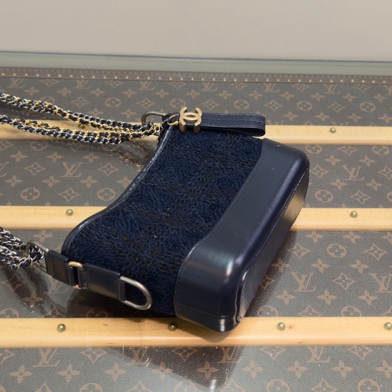 CHANEL 深海藍毛呢小號肩背斜背包流浪包20*15*8 98新配件盒子塵袋吊牌購證保卡-5