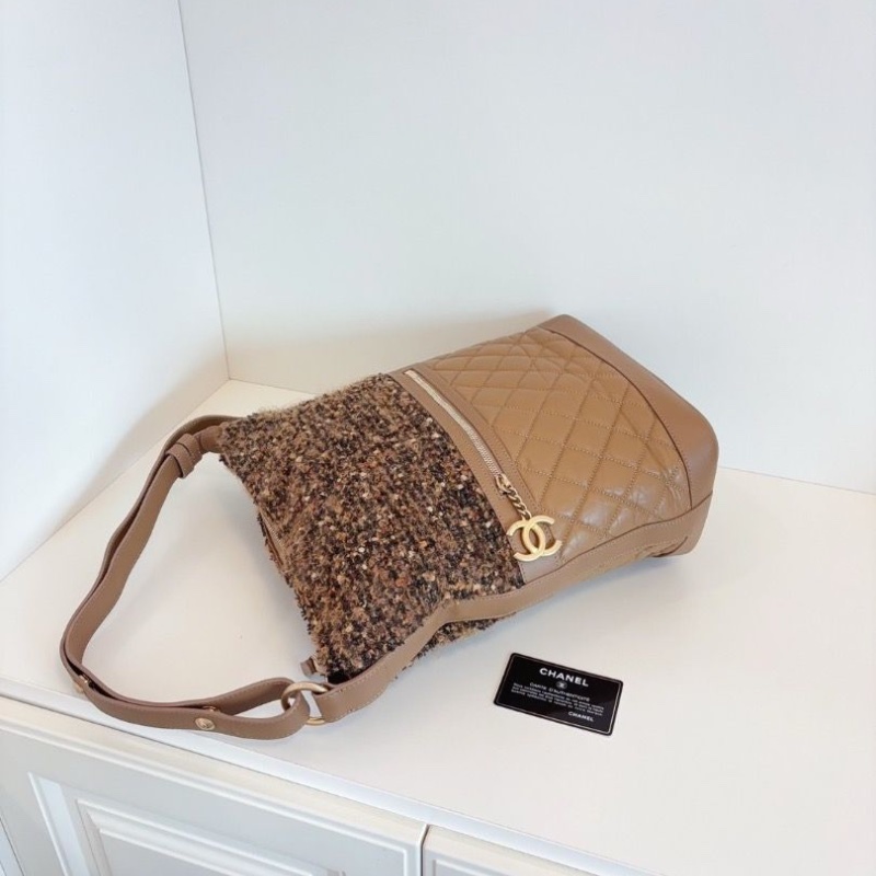 Chanel 暖金色毛呢拼菱格紋Hobo水桶肩背腋下包 24*34*14 98新保卡塵袋-5