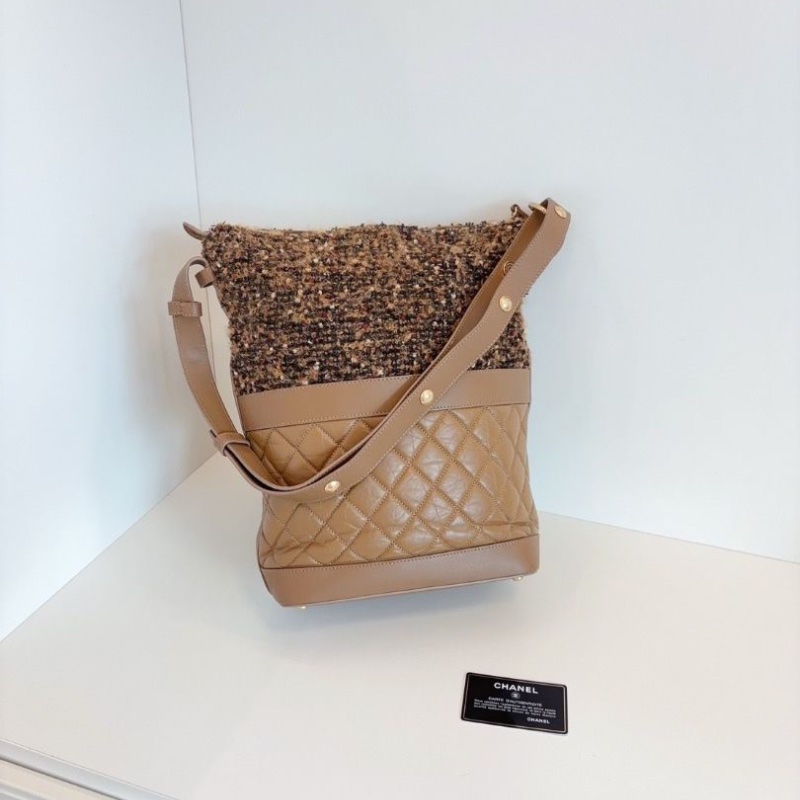 Chanel 暖金色毛呢拼菱格紋Hobo水桶肩背腋下包 24*34*14 98新保卡塵袋-6