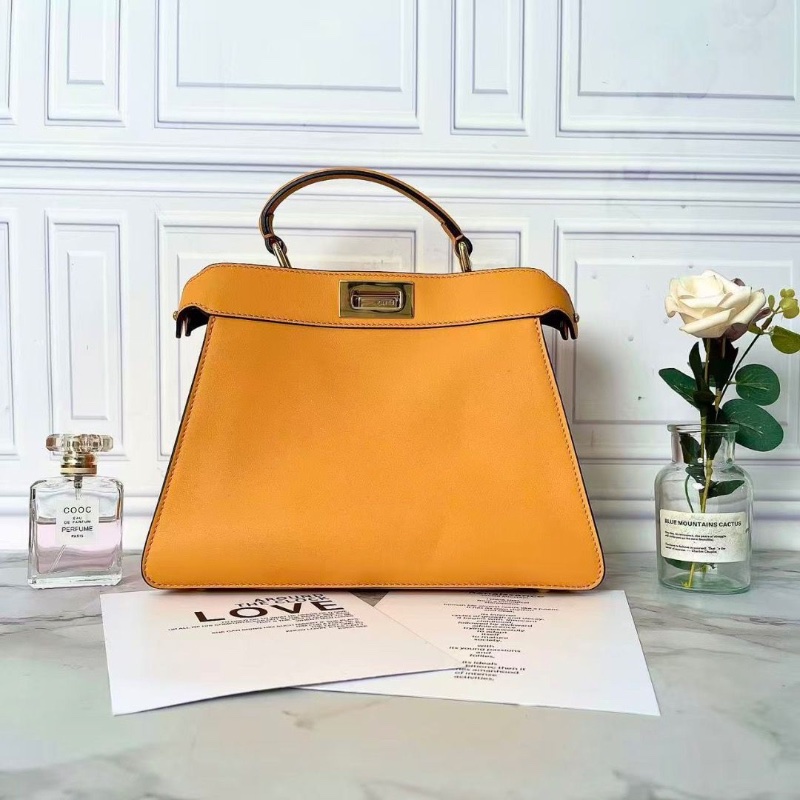 Fendi 橘色Peekaboo小號手提包27*20*12 99新盒子塵袋-1