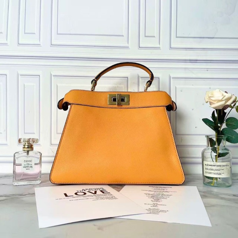 Fendi 橘色Peekaboo小號手提包27*20*12 99新盒子塵袋-4