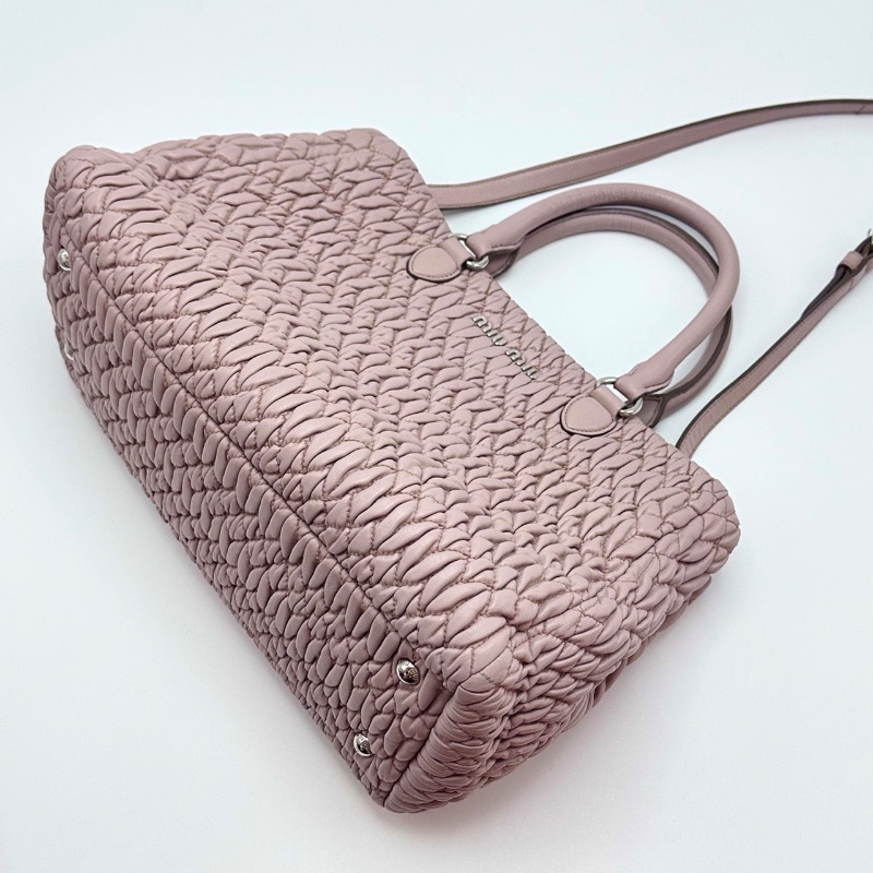 MIUMIU 粉色 寶石鏈條托特手提肩背斜背菜籃子28.5*21*14 98新配件塵袋保卡-3