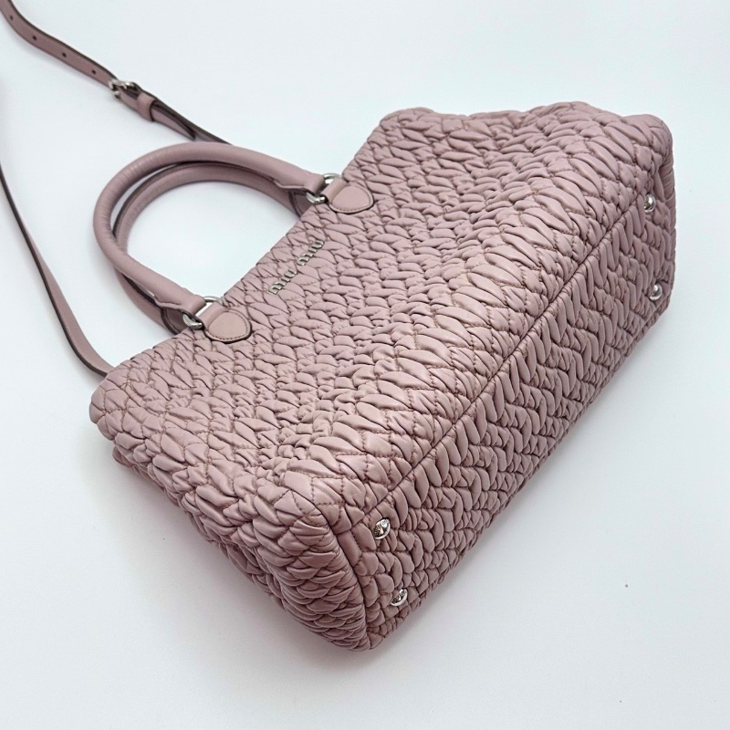 MIUMIU 粉色 寶石鏈條托特手提肩背斜背菜籃子28.5*21*14 98新配件塵袋保卡-5