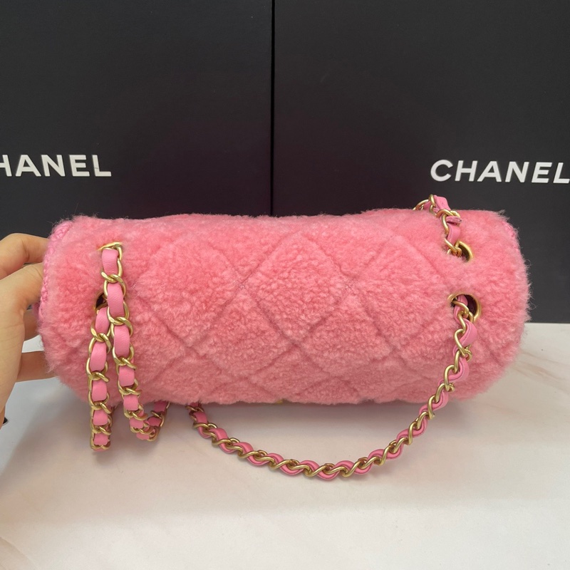 Chanel粉色羊羔毛CF-4