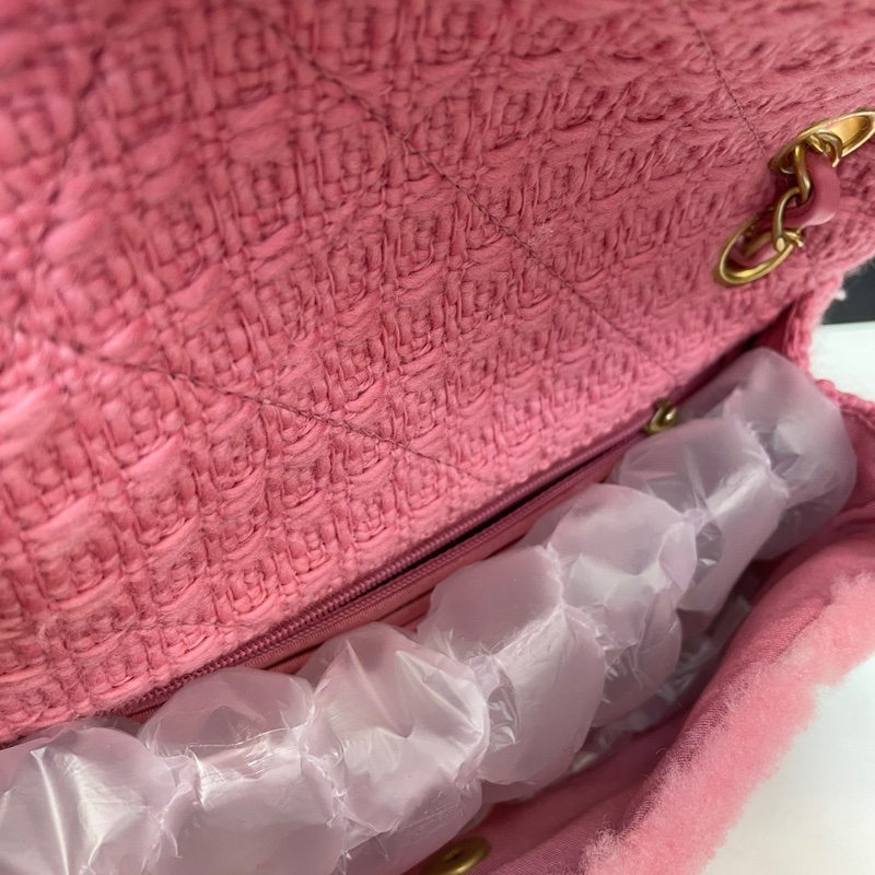 Chanel粉色羊羔毛CF-6