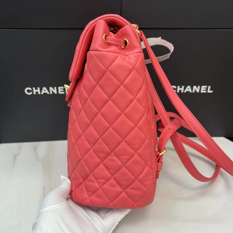 Chanel粉色羊皮雙肩包-3