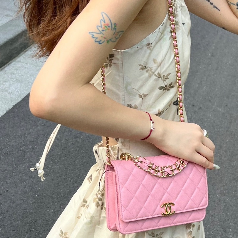 CHANEL 22k粉色金扣woc手提斜背包17*9*4 98新配件盒子塵袋-0