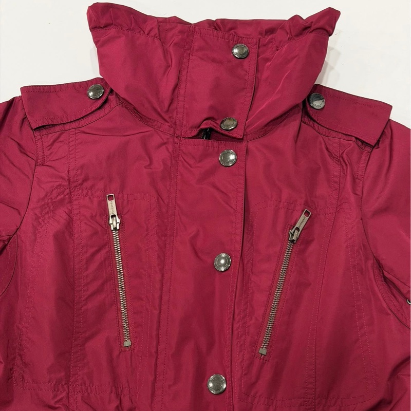 BURBERRY 倫敦 兩件式風衣外套 附可拆式菱格紋保暖背心 (酒紅色)-4