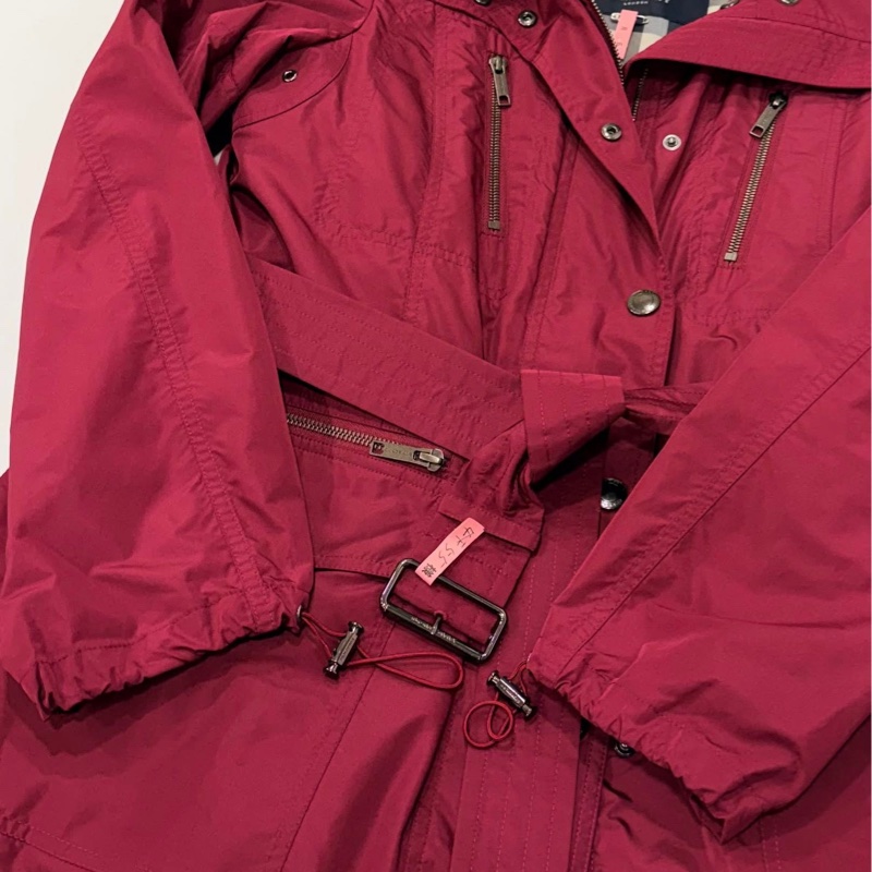 BURBERRY 倫敦 兩件式風衣外套 附可拆式菱格紋保暖背心 (酒紅色)-5