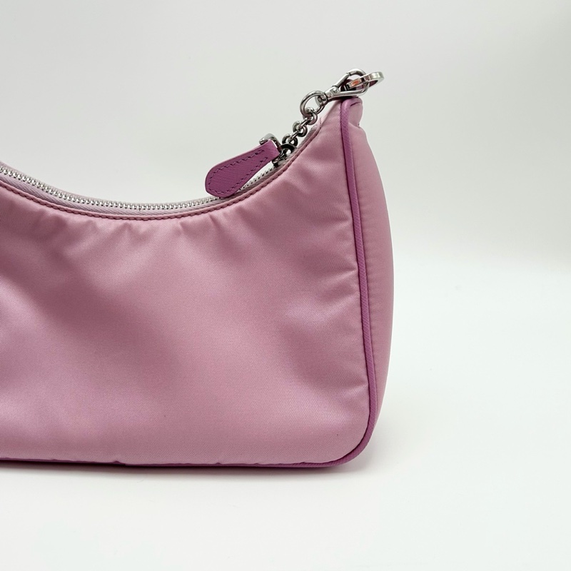 PRADA 粉銀三合一 尼龍肩背斜背Hobo 22*16*6.5 9新 配件塵袋-10