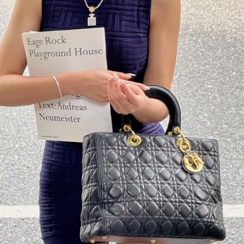 DIOR LadyDior黑金七格黛妃手提肩背斜背包32*25*11 98新配件塵袋