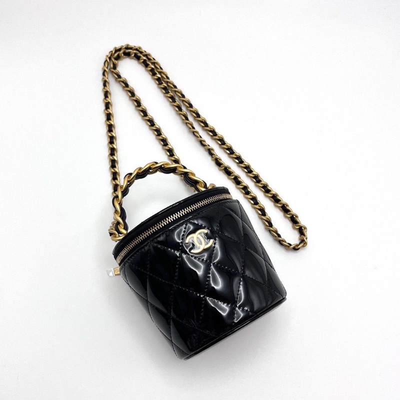 CHANEL 黑金菱格紋 漆皮手提肩背斜背包10*11*8cm 99新配件塵袋-3