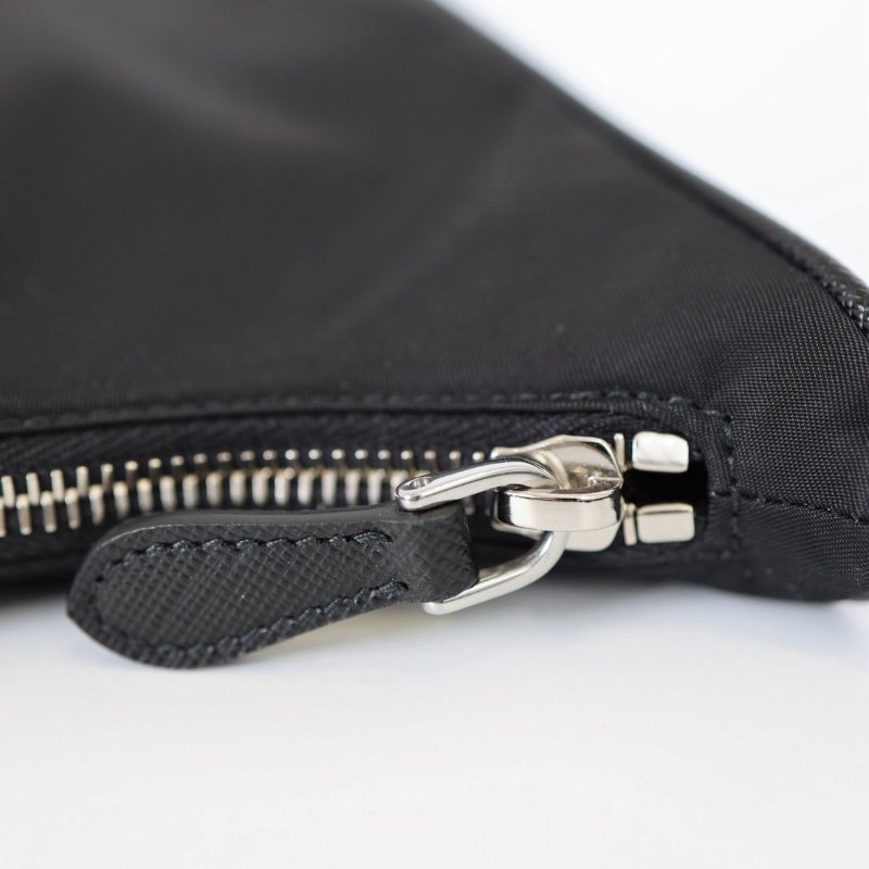 Prada 2005 經典黑色款-10