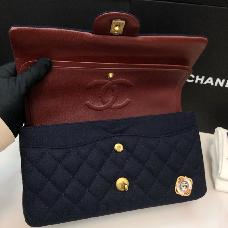 Chanel深藍毛呢徽章CF-6