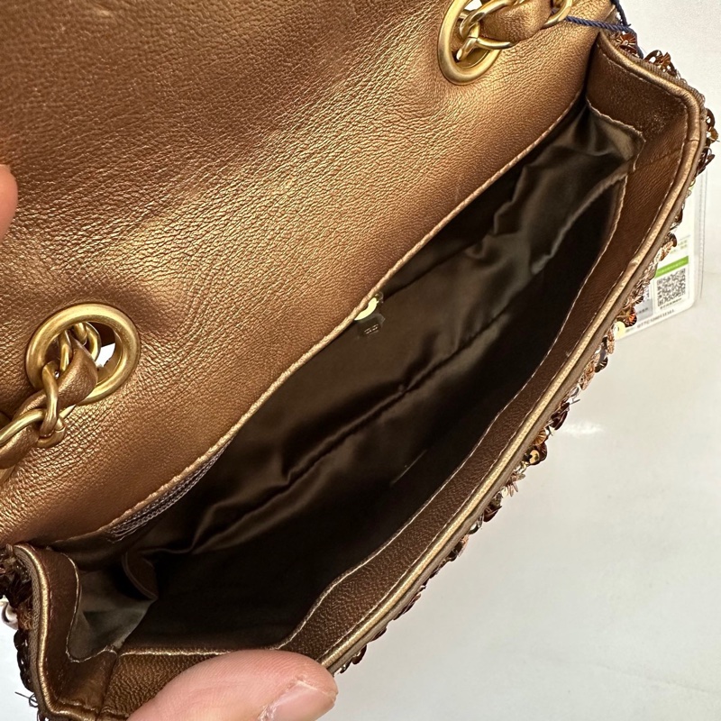 Chanel金色亮片CF mini-6