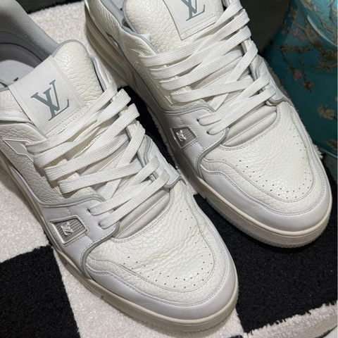 Louis Vuitton 路易威登lv trainer 白水泥 44碼 男鞋 95新