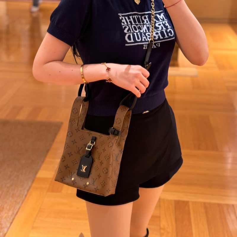 #大全配🈶購證 #閒置新帶膜 Lv ATLANTIS BB菜籃子 晶片款-1