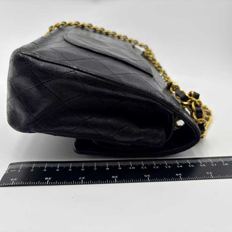 香奈兒 Classic Flap (CF) 系列黑金中號斜挎包-2
