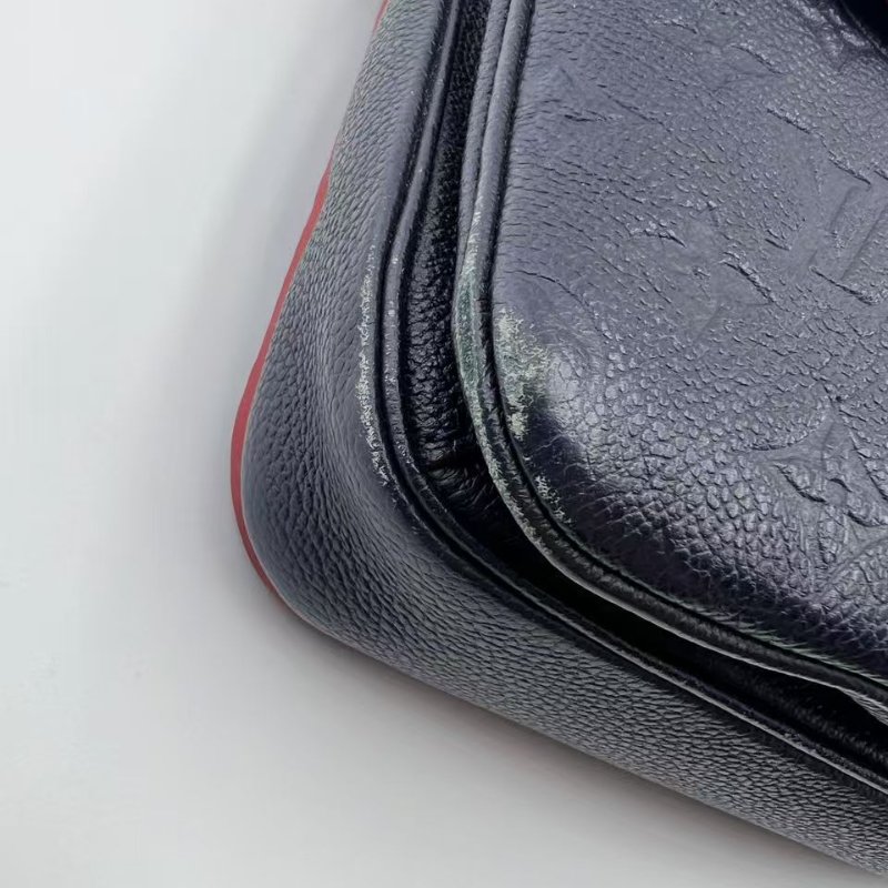 路易威登 Pochette Metis 全皮壓紋郵差包-9