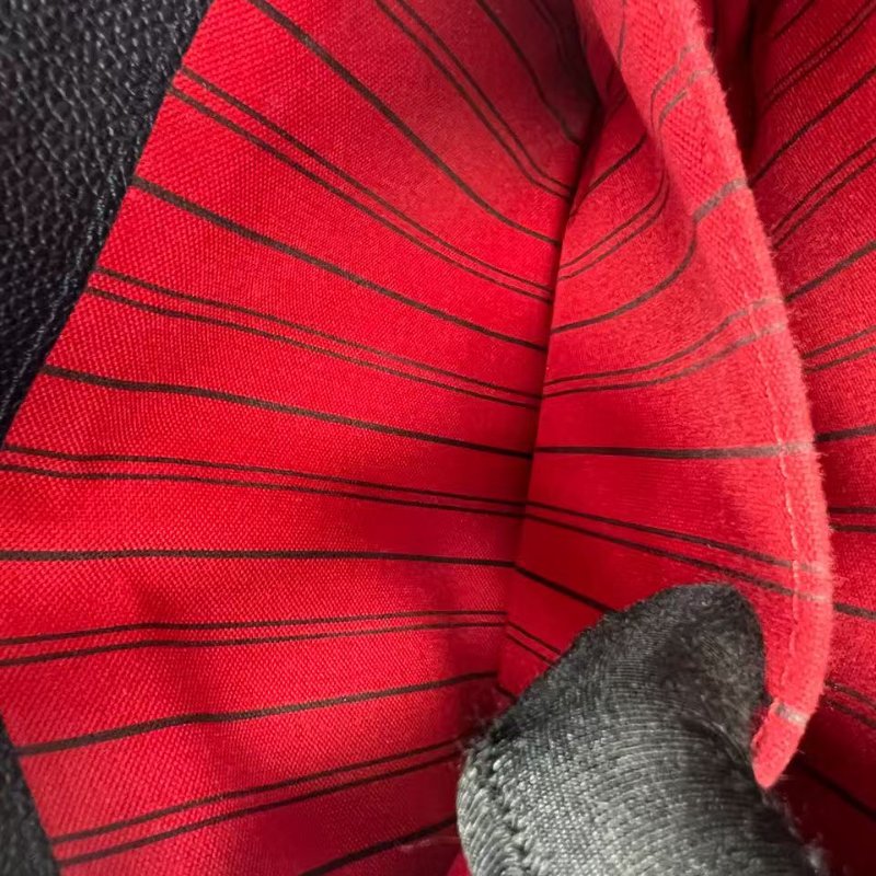 路易威登 Pochette Metis 全皮壓紋郵差包-15