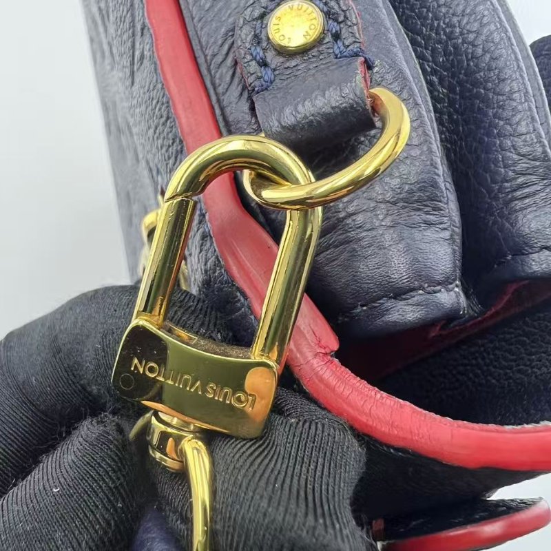 路易威登 Pochette Metis 全皮壓紋郵差包-18