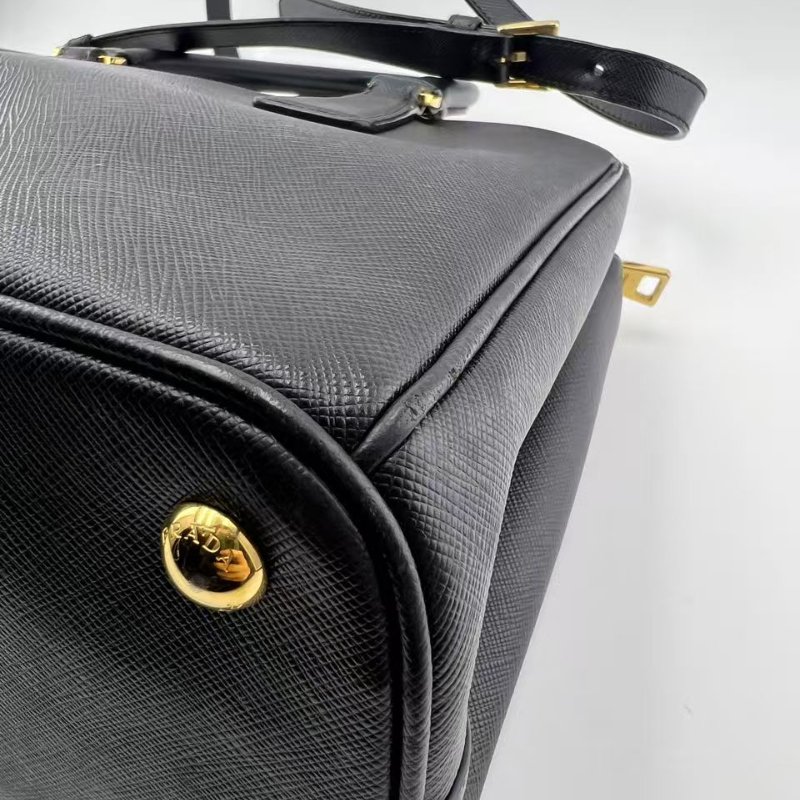 普拉達 Galleria 系列中號 Saffiano 皮革殺手包-26