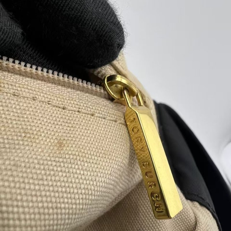 Tory Burch Ella 系列黑色尼龍托特包-16