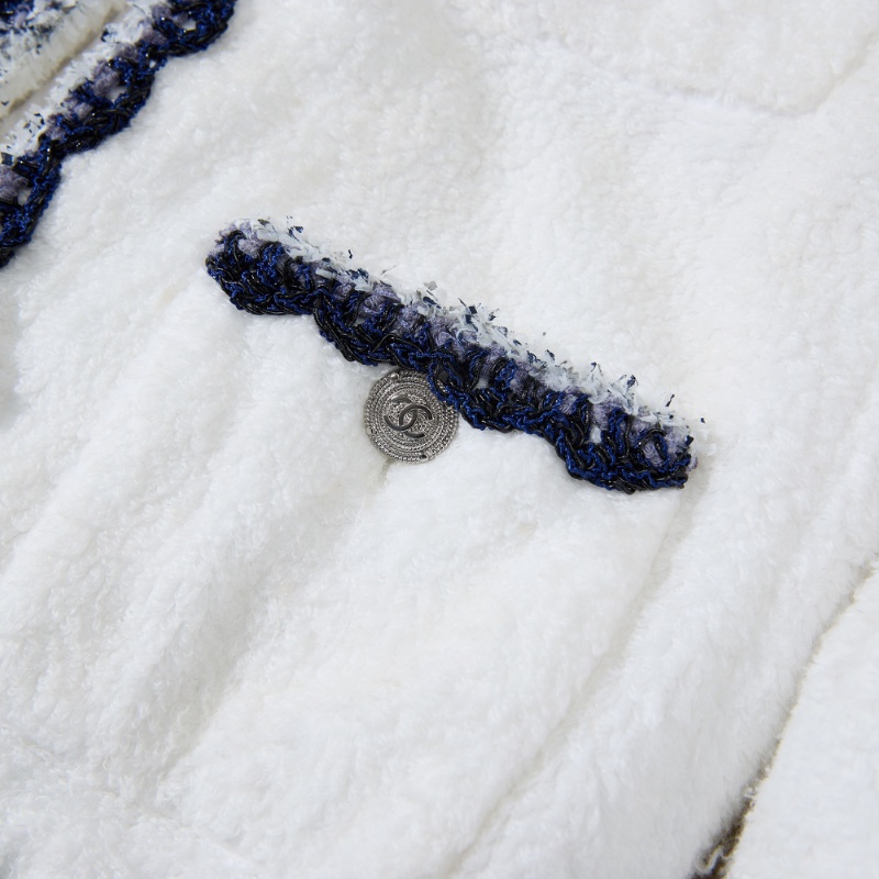 ❤️CHANEL 經典黑白配色 優雅外套-4