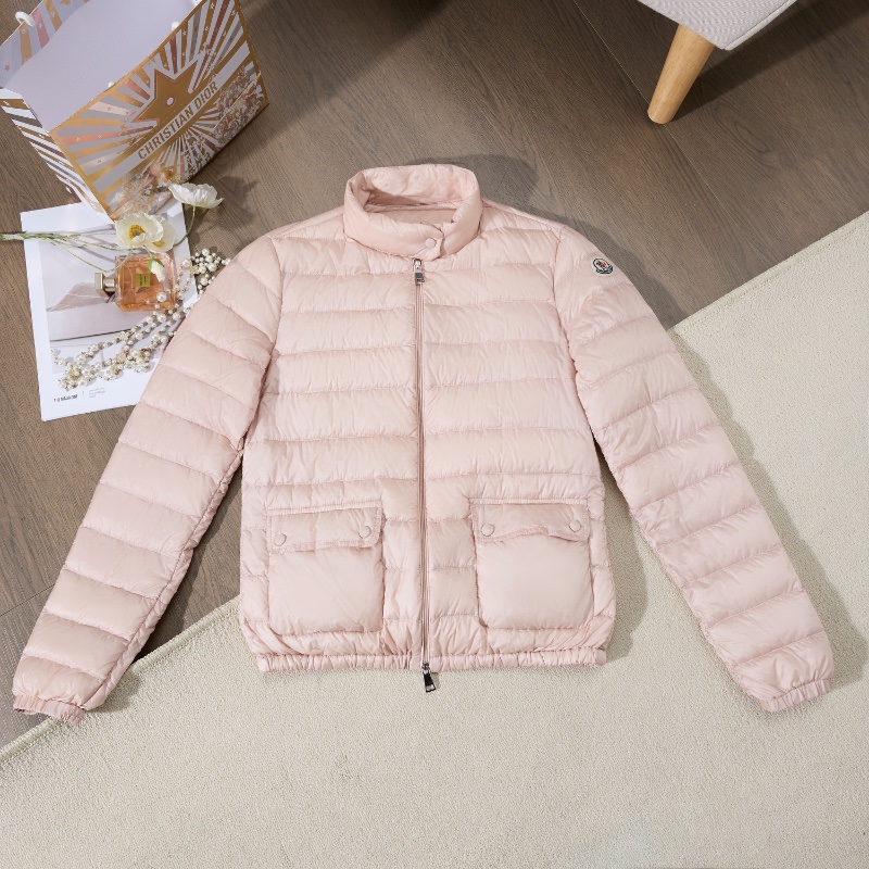 ❤️MONCLER 粉色薄款羽絨 更適合港台兩地秋冬-4