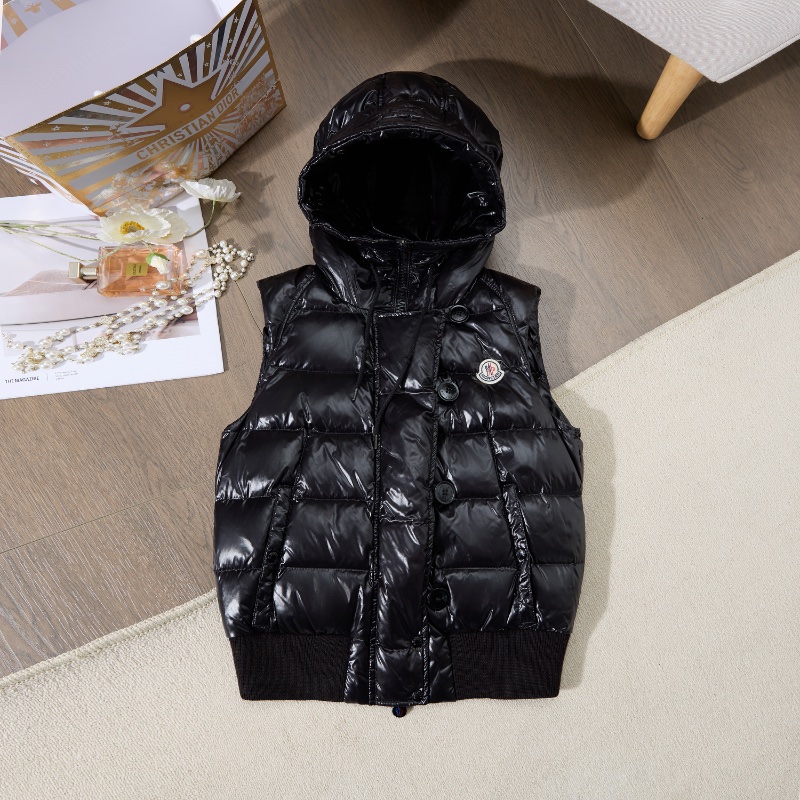 ❤️MONCLER 實用款 羽絨背心-0