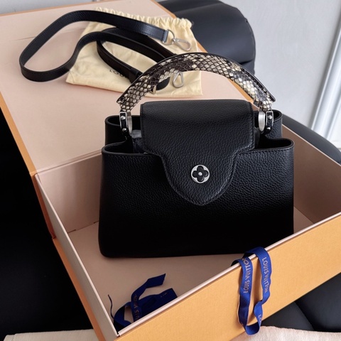 【近新閒置品】Louis Vuitton 路易威登LV 黑銀Capucines BB🐍蛇皮手柄卡普辛 手提斜挎包