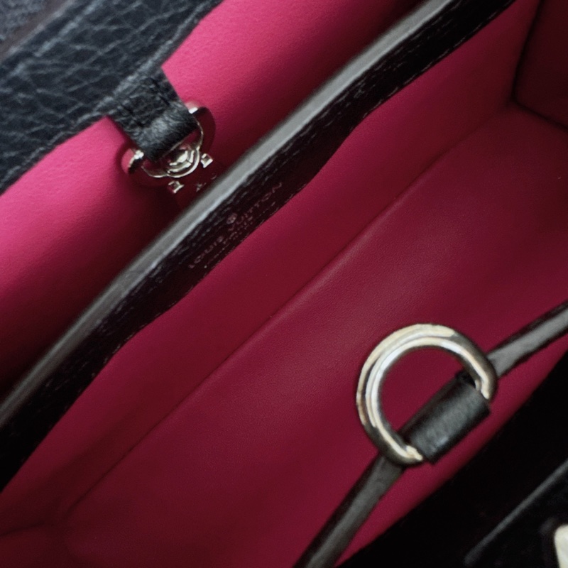 【近新閒置品】Louis Vuitton 路易威登LV 黑銀Capucines BB🐍蛇皮手柄卡普辛 手提斜挎包-15