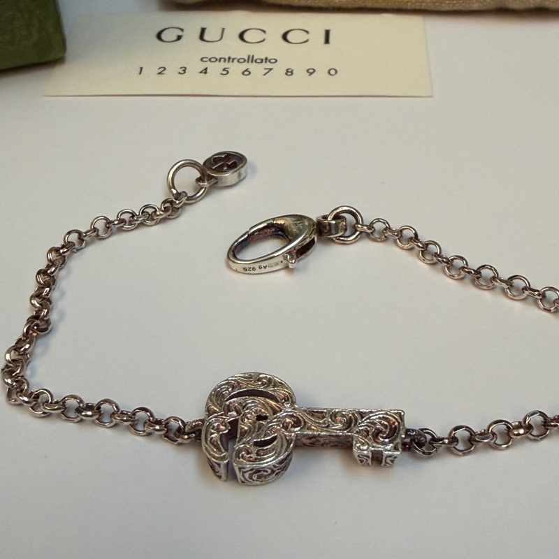 Gucci Key 雕花手鏈-9