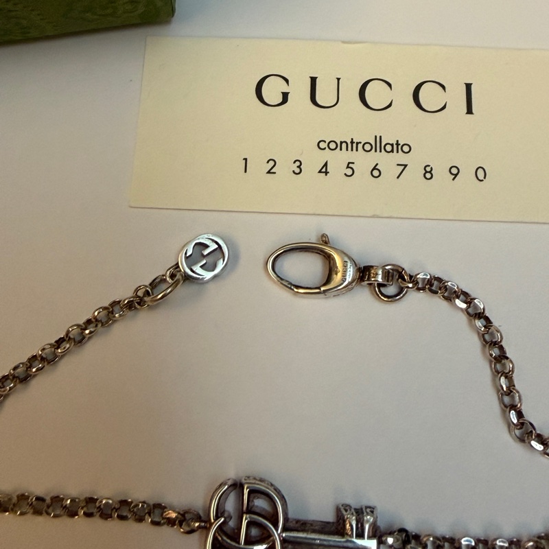 Gucci Key 雕花手鏈-12