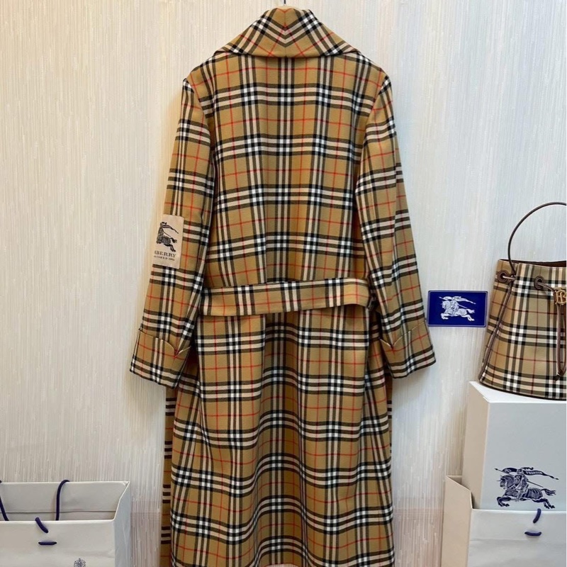 BURBERRY 英國格紋羊毛大衣S-4