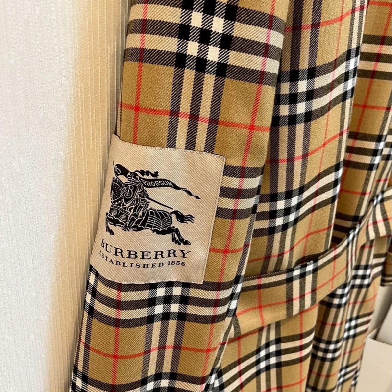BURBERRY 英國格紋羊毛大衣S-5