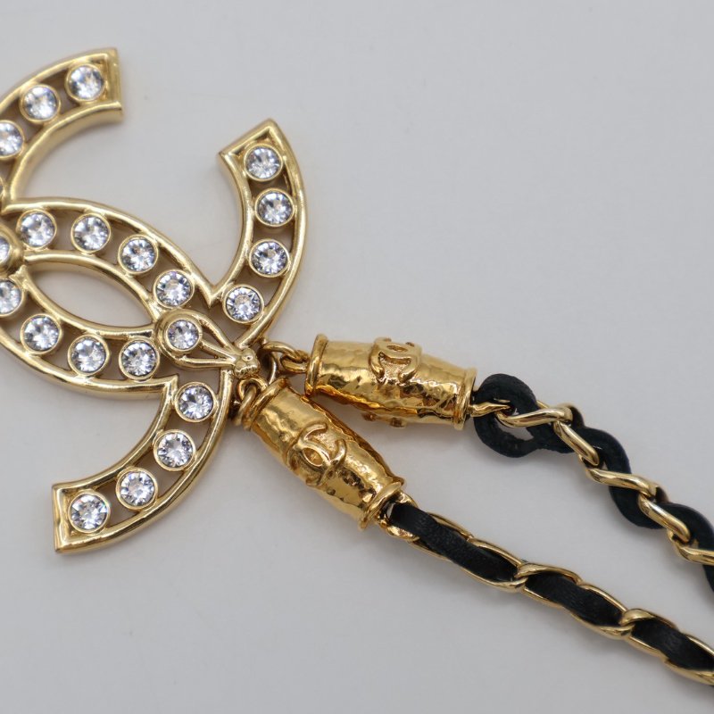 CHANEL 23A縷空雙C水鑽皮穿鍊項鍊-5