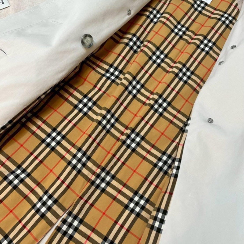 BURBERRY 英國滑鐵盧鉛筆白風衣UK4-9