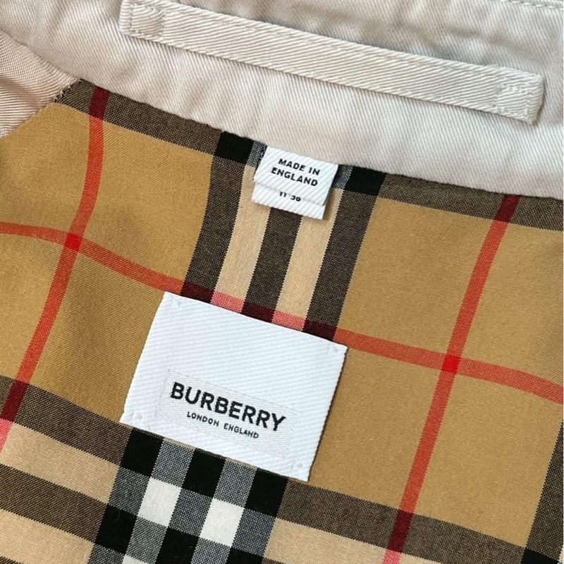 BURBERRY 英國滑鐵盧鉛筆白風衣UK4-10