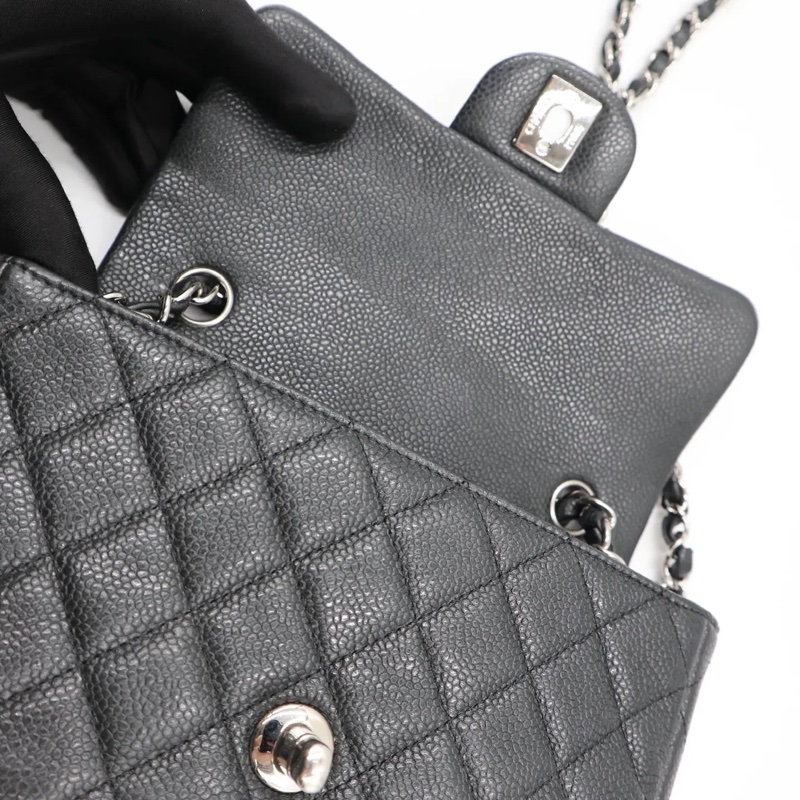 CHANEL 荔枝皮大MINI銀扣-15