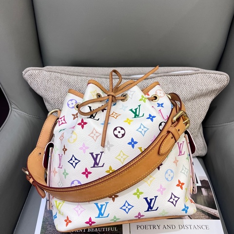 98新LouisVuitton路易威登 白三彩水桶 編碼CA3069