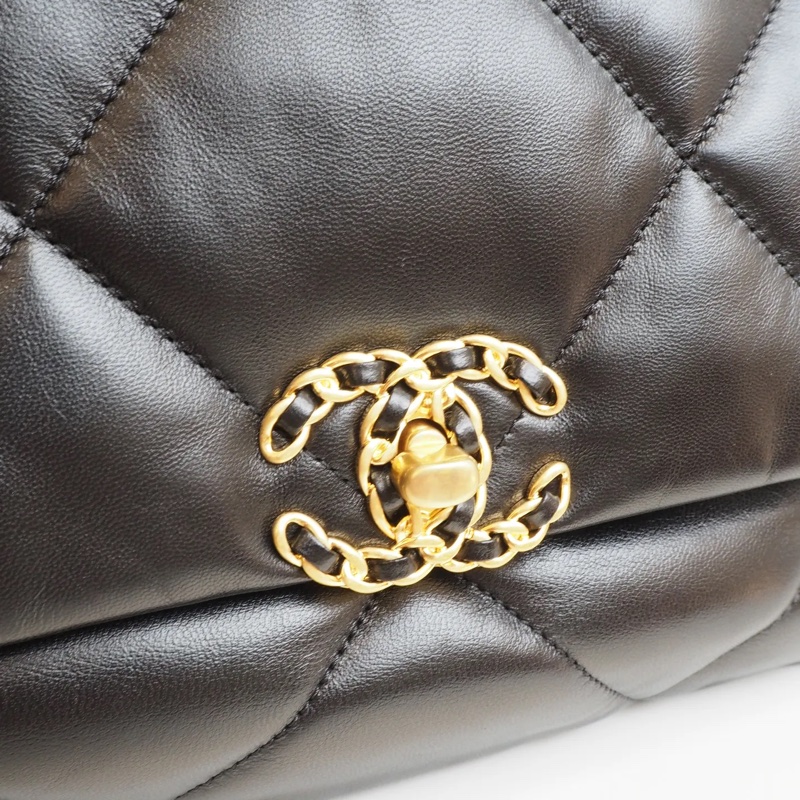 CHANEL 黑金 19 bag中號-22