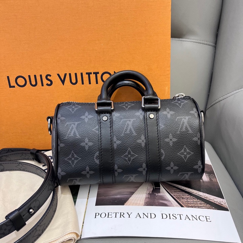 99新  LouisVuitton 路易威登 芯片款 黑花keepallxs 底長21 黑武士 無盒配塵袋-0