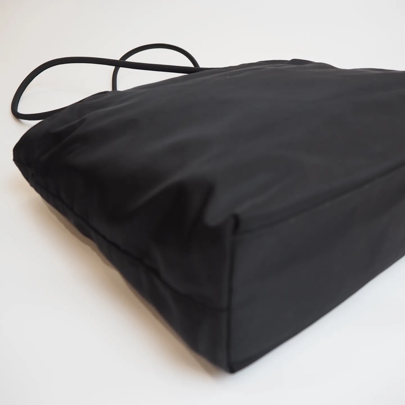 PRADA 降落傘單肩包-14