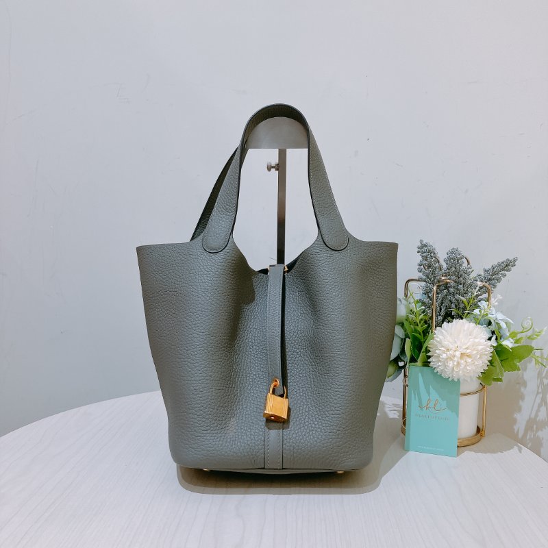 TK1918 愛馬仕菜籃子22 積雨雲灰 手拿包包 Hermes Picotin lock 22 Taurillon Clemence OL Gris Meyer-0