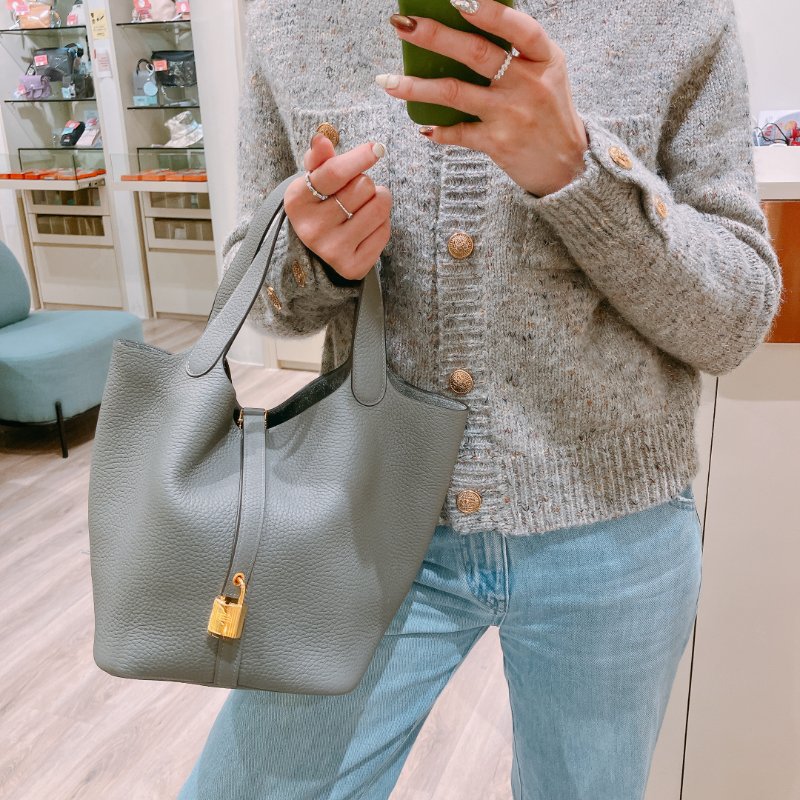 TK1918 愛馬仕菜籃子22 積雨雲灰 手拿包包 Hermes Picotin lock 22 Taurillon Clemence OL Gris Meyer-13