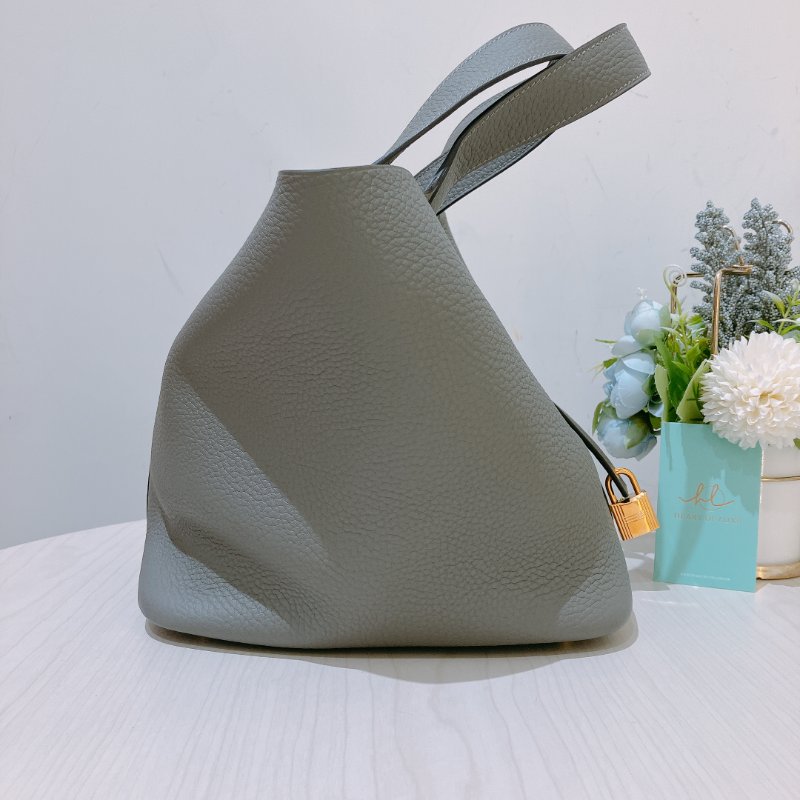 TK1918 愛馬仕菜籃子22 積雨雲灰 手拿包包 Hermes Picotin lock 22 Taurillon Clemence OL Gris Meyer-15