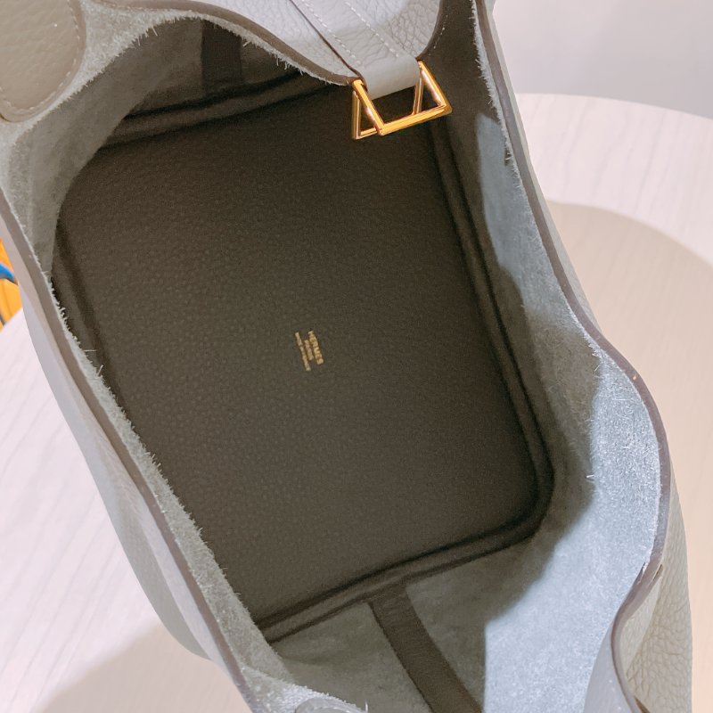 TK1918 愛馬仕菜籃子22 積雨雲灰 手拿包包 Hermes Picotin lock 22 Taurillon Clemence OL Gris Meyer-23