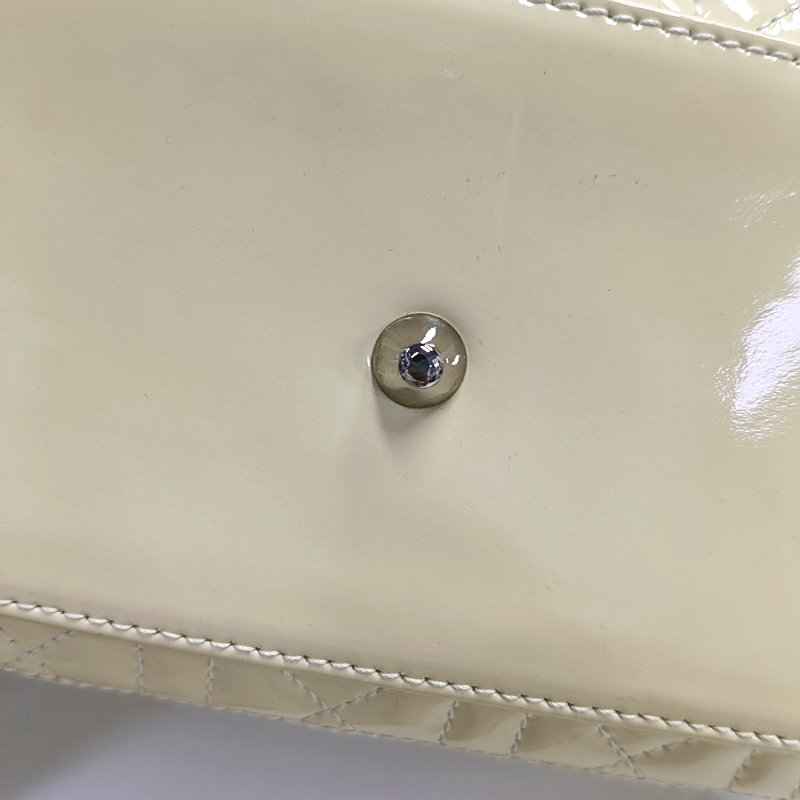 DIOR Lady Dior 大號米色漆皮藤格紋絎縫戴妃七格單肩包手提包銀色五金可拆卸肩帶-15