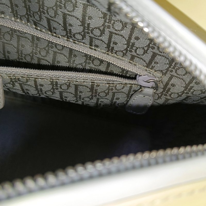 DIOR Lady Dior 大號米色漆皮藤格紋絎縫戴妃七格單肩包手提包銀色五金可拆卸肩帶-19